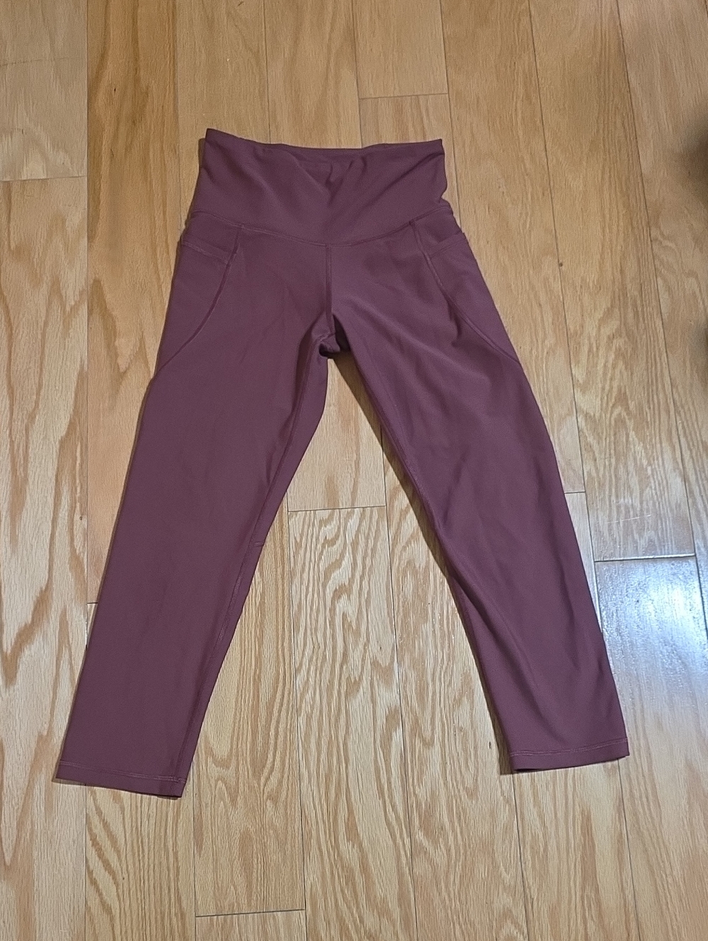 Old Navy Women's High-Waist Mauve Active Capri Leggings Sz Small